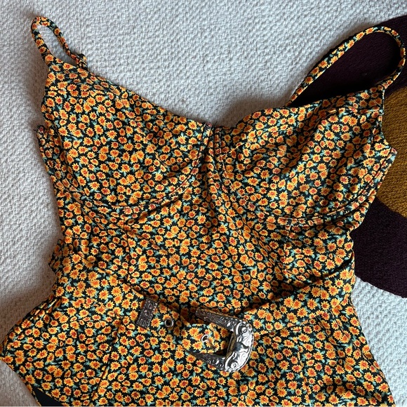 Onia Women's x WeWoreWhat Danielle Swimsuit, Sunflower Ditsy, Floral size small - Picture 3 of 7